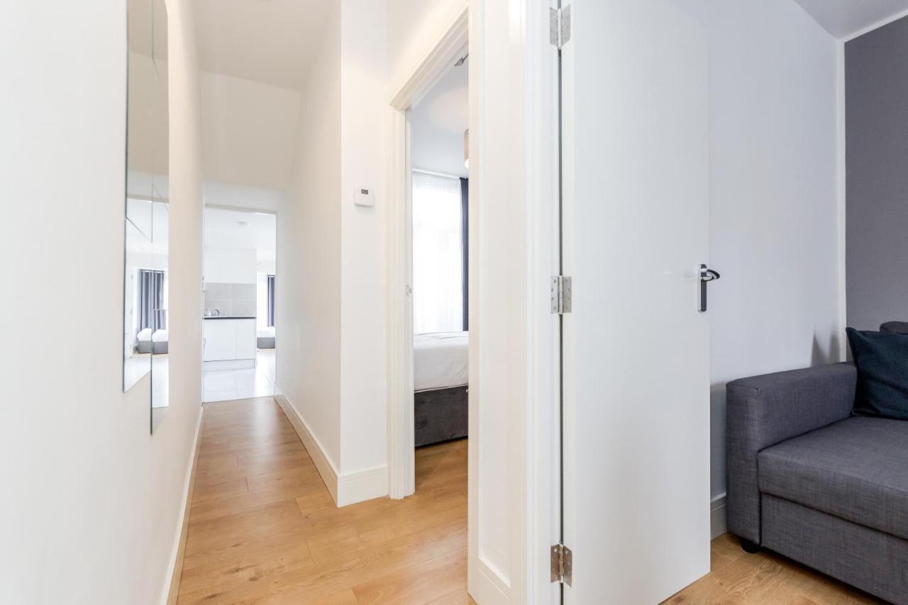 2 Bedrooms Serviced Apartment Excel Exhibition Centre, O2 Arena, Stratford Olympic City, Forest Gate, Central Лондон Екстер'єр фото
